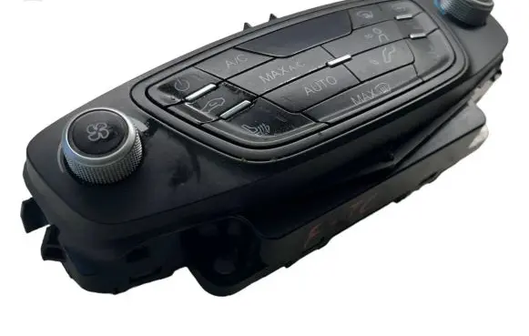 Ford Turneo Courier Climate control unit ET7618C612HF