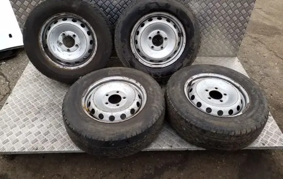 Nissan NV400 R16 steel rim BL8200684598B 8200684598B 8200684598