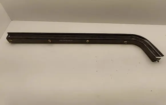Chrysler Pacifica Sliding door trim 