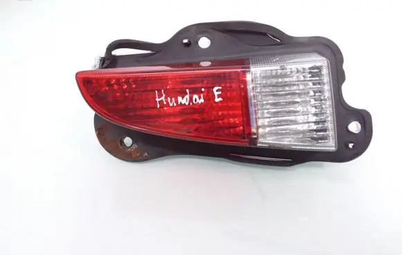 Hyundai Elantra Tailgate rear/tail lights 924022D