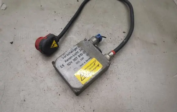 Mercedes-Benz Sprinter W901 W902 W903 W904 Headlight ballast module Xenon 5DV00781001 5DV007810