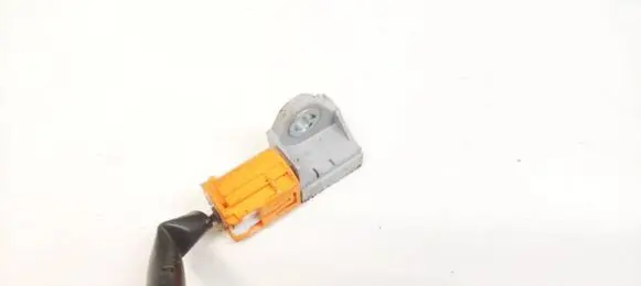 Mazda 6 Airbag deployment crash/impact sensor GDK457KC0 GDK4-57KC0