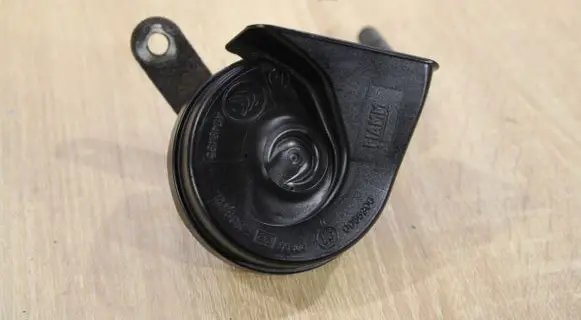 Chevrolet Captiva Horn signal