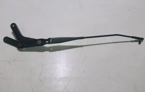Ford Focus C-MAX Front wiper blade arm 3M5117526CC