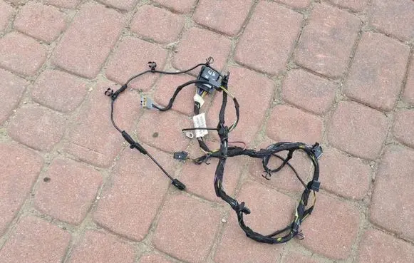 Opel Insignia B Tailgate/trunk wiring harness 39153383