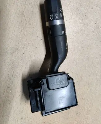 Mazda 3 II Indicator stalk 17D682