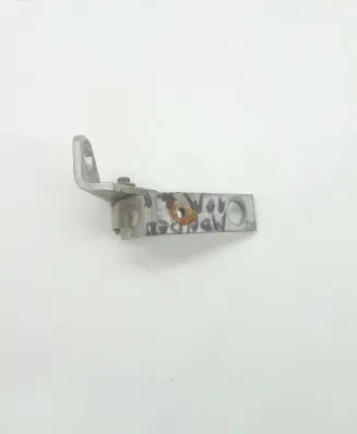 Ford Mondeo MK IV Front door lower hinge U22811A 078700