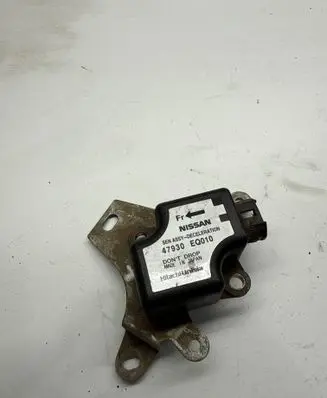Nissan X-Trail T30 ESP acceleration yaw rate sensor 47930EQ010