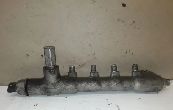 Opel Astra J Fuel main line pipe 09N120519