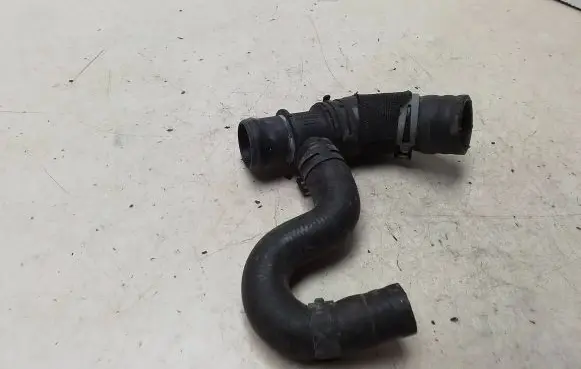 Volkswagen Golf VI Engine coolant pipe/hose 323220
