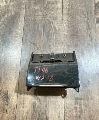 Ashtray (front)
