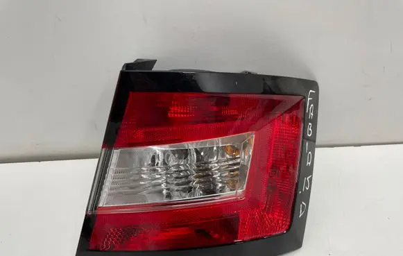 Skoda Fabia Mk3 (NJ) Rear/tail lights 6V6945112