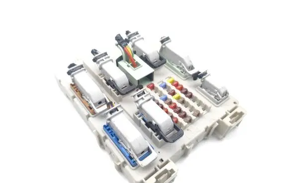 Volvo V40 Fuse module 31453131
