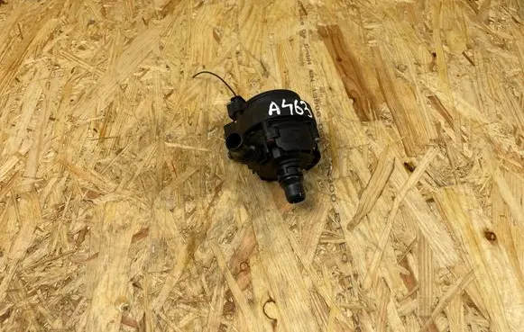 BMW X1 F48 F49 Electric auxiliary coolant/water pump 8643397