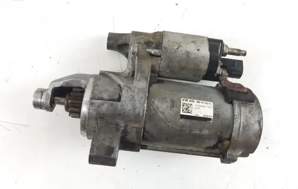 Audi A6 C7 Starter motor 06E911024A