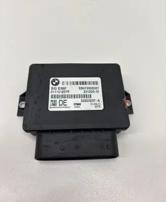 BMW 5 F10 F11 Hand brake control module 6799083 23122010 32620257A