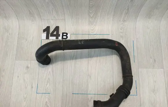 Opel Movano B Intercooler hose/pipe 8200560052