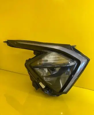 KIA Sportage Headlight/headlamp 92102R2000
