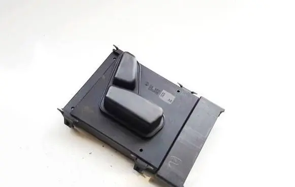 Jeep Grand Cherokee (WK) Seat control switch 03461146