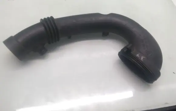 BMW 5 E39 Turbo air intake inlet pipe/hose 7786002