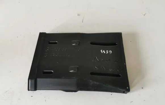 Mercedes-Benz CLS W257 Cabin air duct channel A2058311146
