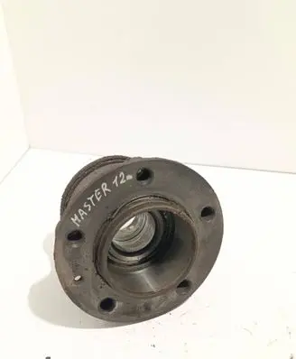 Renault Master III Rear wheel hub