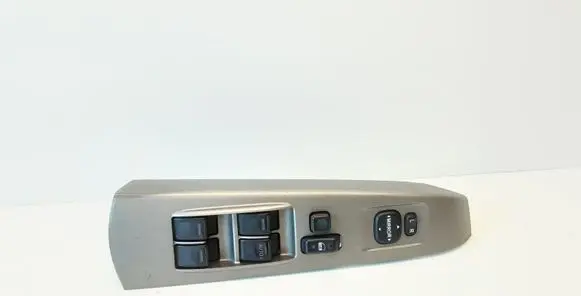 Toyota Prius (XW20) Electric window control switch 8482047011