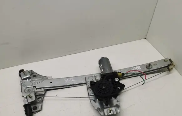 Toyota Avensis T220 Front door window regulator motor 100208