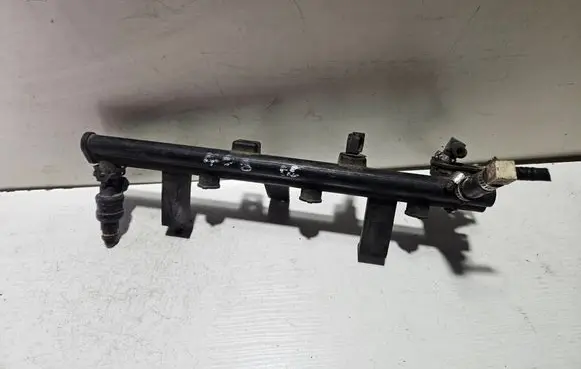 Peugeot 406 Fuel main line pipe 9621783580 0280150446