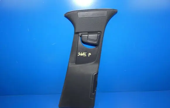 Volvo S60 (B) pillar trim (top)