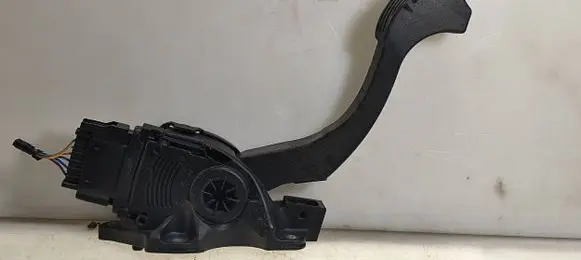 Ford Mondeo MK IV Accelerator throttle pedal 6G929F836RC C95YE02 6PV00922014