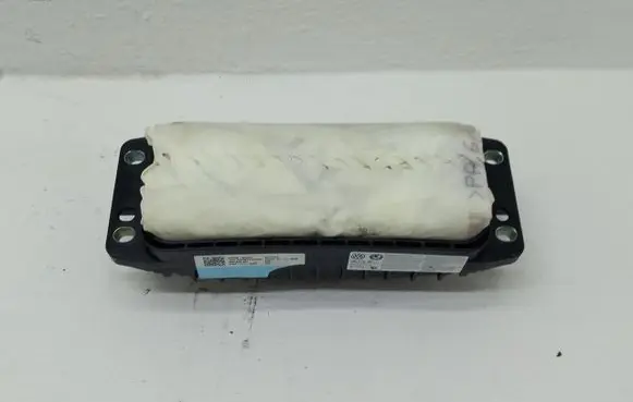 Volkswagen Tiguan Passenger airbag 5K0880204