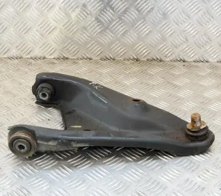 Dacia Sandero Front lower control arm/wishbone