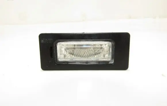 Audi Q5 SQ5 Number plate light 8t0943021
