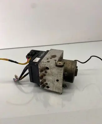 Nissan X-Trail T30 ABS Pump 47600AR005 2425G0047 24190871
