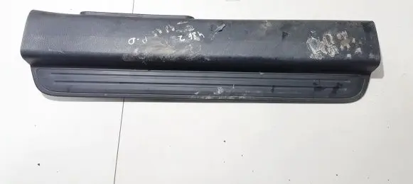 Front sill trim cover