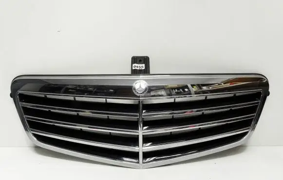 Mercedes-Benz E W212 Front bumper upper radiator grill A2128800583