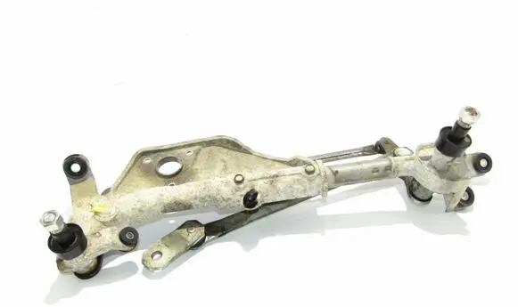 Honda CR-V Front wiper linkage 