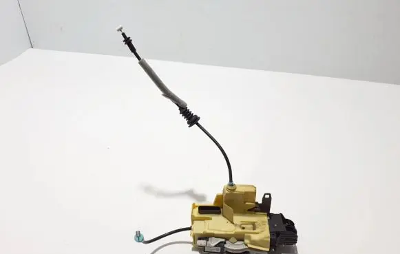 Volvo S60 Rear door lock 32131415
