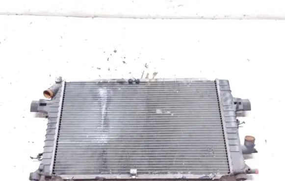 Opel Zafira B Coolant radiator 13128925