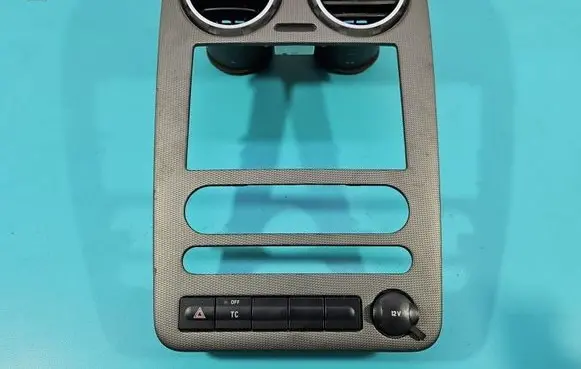 Ford Freestyle Dash center air vent grill 5F93-7404302-B IMPRK1533765