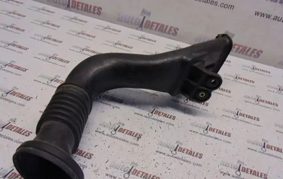Honda CR-V Air intake hose/pipe