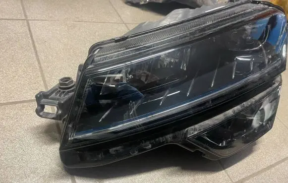 Skoda Karoq Headlight/headlamp 57B941015F 20PL8935