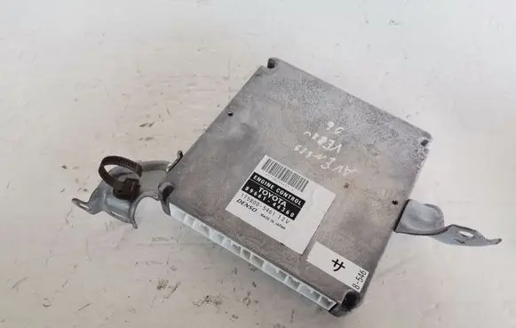 Toyota Avensis Verso Engine control unit/module 8966144360