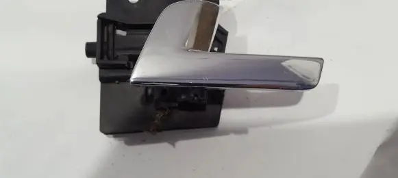 Rear door interior handle