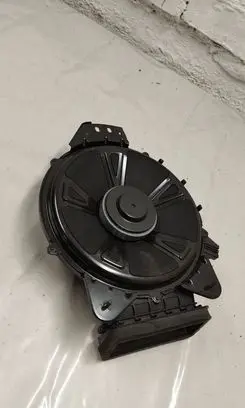 Volvo XC90 Subwoofer speaker 31456258