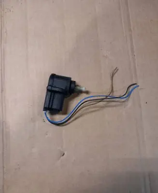 Volkswagen Golf IV Headlight level adjustment motor 1J0941295B