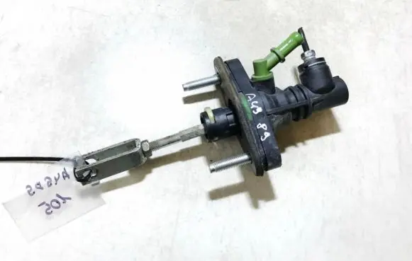 Toyota Avensis T270 Clutch master cylinder