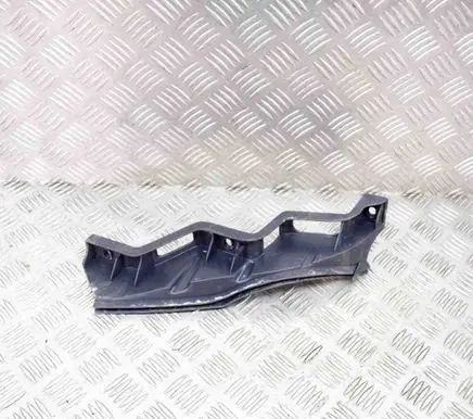 Front bumper mounting bracket