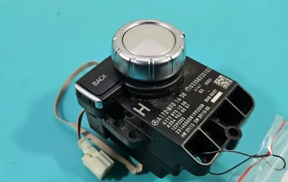 Mercedes-Benz CLS C218 X218 Head unit multimedia control A1728701458 IMPRK1407466
